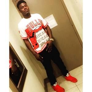 Meet your Posher, Dee